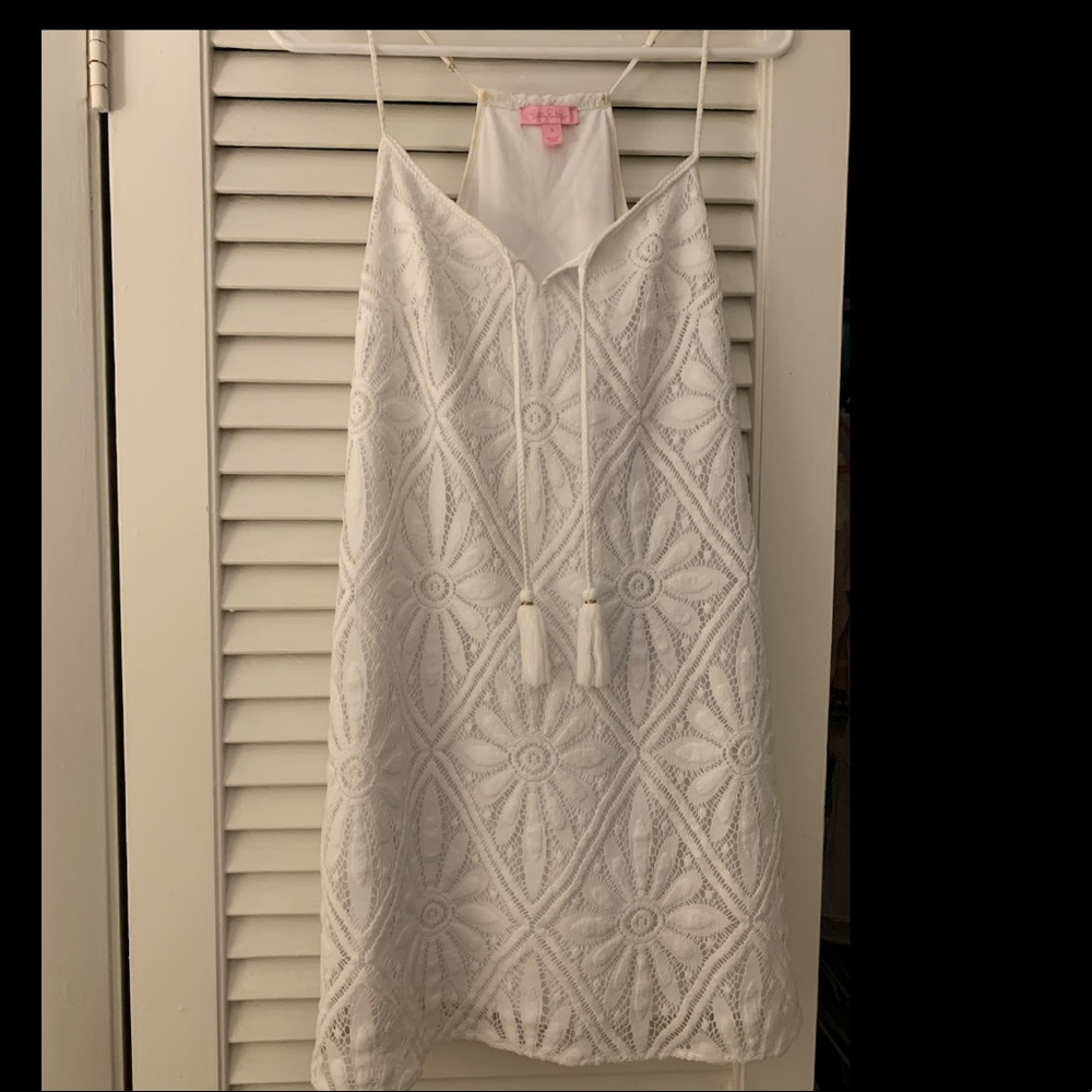 Super cute lilly pulitzer white floral mini dress